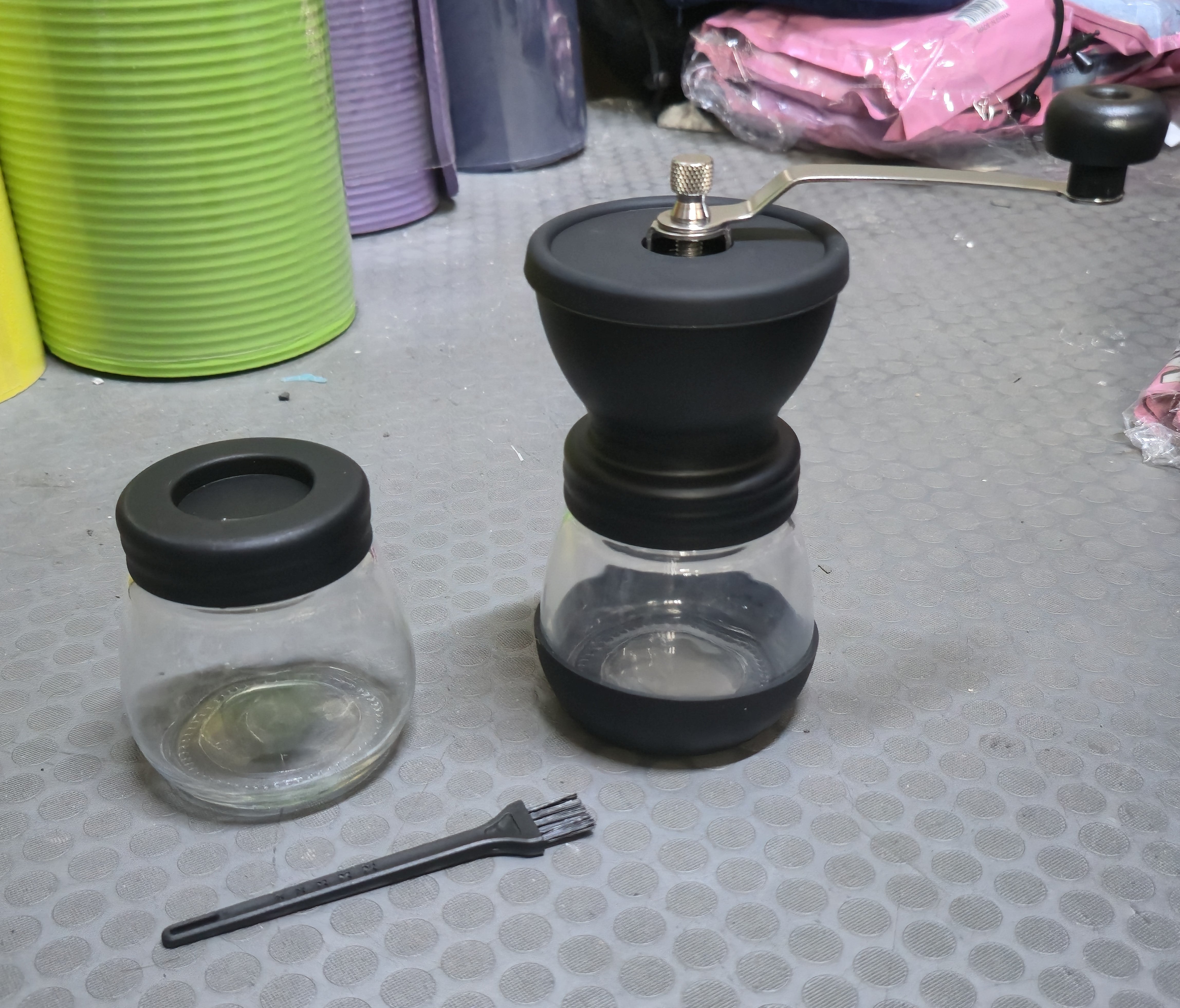 Kit Moledor de Café Manual – Molinillo con Frasco Extra y Cepillo de Limpieza